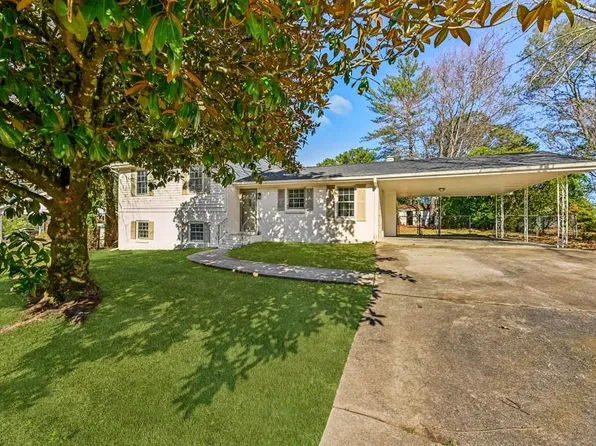 1286 Robin Rd NE, Conyers, GA 30012