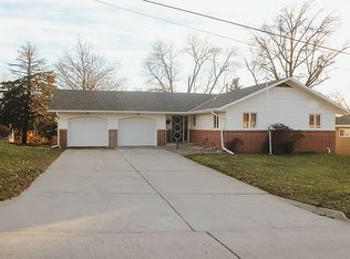 755 E Sheridan St, West Point, NE 68788