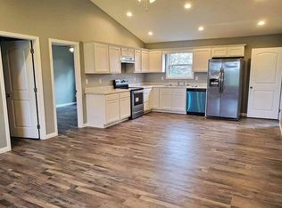 200 Mallard Dr, Mount Sterling, KY 40353