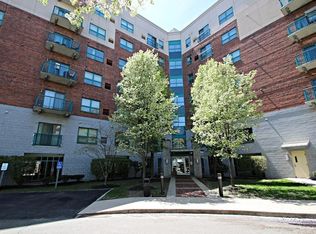 175 Cottage St APT 514, Chelsea, MA 02150