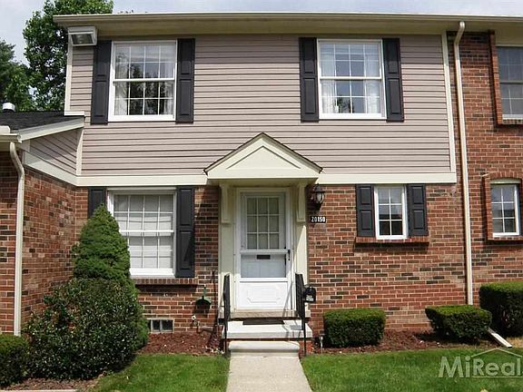 3rd image of 20150 S Great Oaks Cir