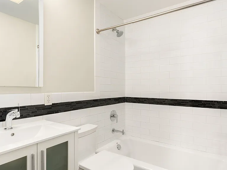 131 Saint Johns Pl #GFL — Photo 7