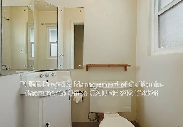 5201 T St — Photo 20