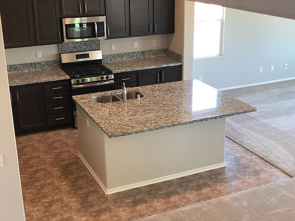 4th image of 24716 Coldwater Canyon Trl