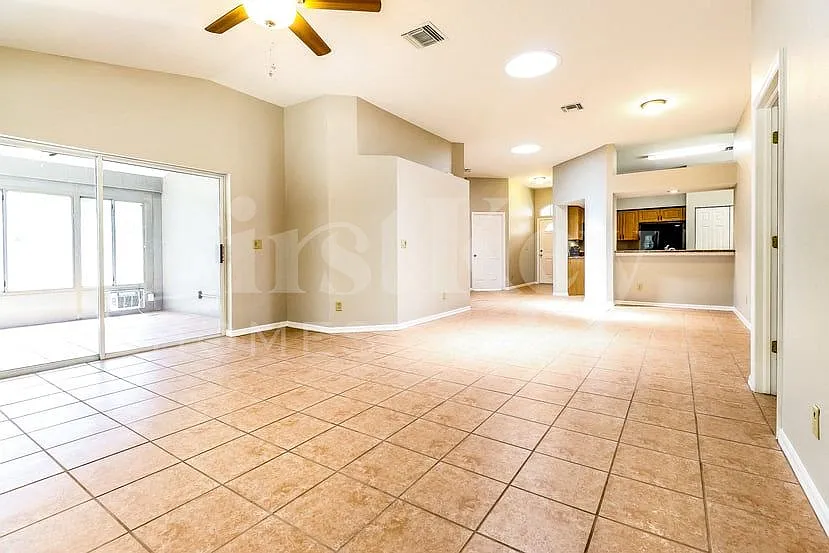 3 bed, 2.0 bath, 1672 sqft, $2,685 — Photo 3