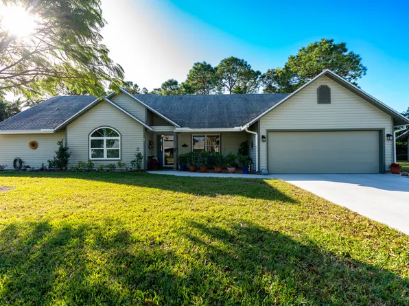 718 NE Dahoon Terrace, Jensen Beach, FL 34957