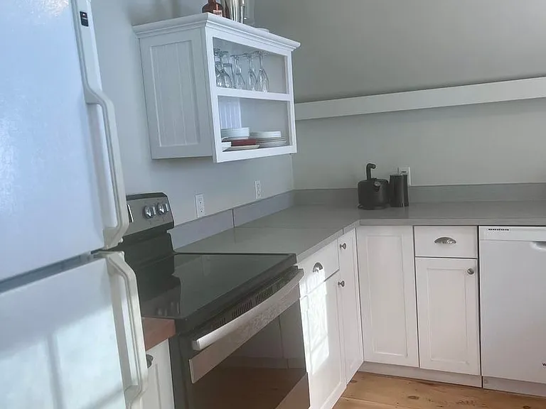 51 Terrace St — Photo 17