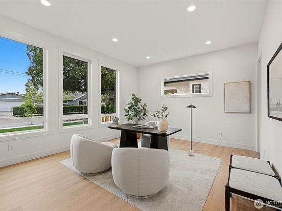 4th image of 5205 N 42nd Street