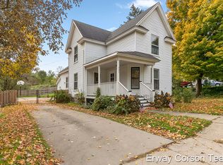 321 Dearborn St, Middleville, MI 49333