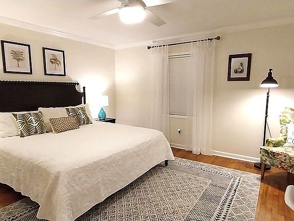 5th image of 4406 Avenue Q 1/2