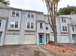 24 Deerwood Ln UNIT 4, Waterbury, CT 06704