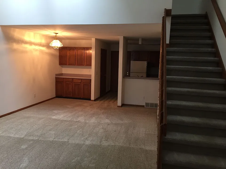 6220-6322 McKee Rd