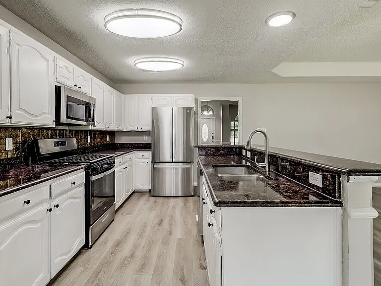602 Copeland Dr — Photo 7