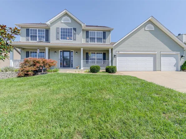 405 Spirit Dr, Lake Saint Louis, MO 63367