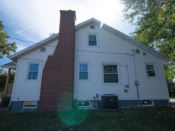 4th image of 322 Elm St