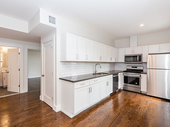 2nd image of 24 Clary St #5