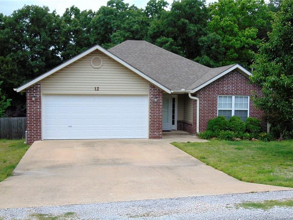 1st image of 12 Hartlepool Dr