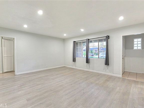 2nd image of 118 W Magna Vista Ave #118