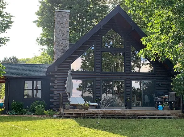 4236 N Shore Dr NE, Kalkaska, MI 49646