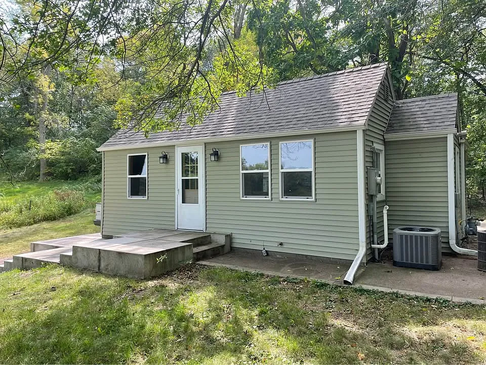 2 bed, 630 sqft, $1,250 — Photo 2