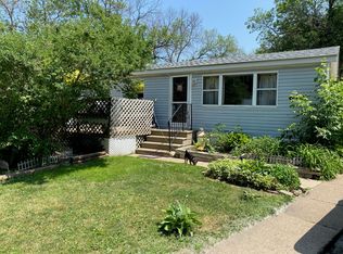6418 54th St N, Oakdale, MN 55128