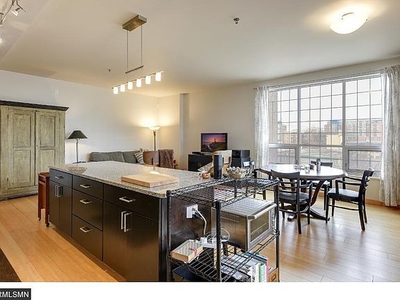 4th image of 521 2nd St SE APT 306