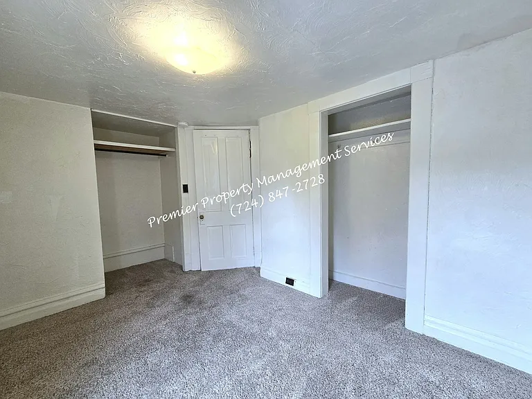 125 N Chestnut St #1/2 — Photo 19