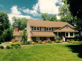 25 Morgantine Road, Roseland, NJ 07068