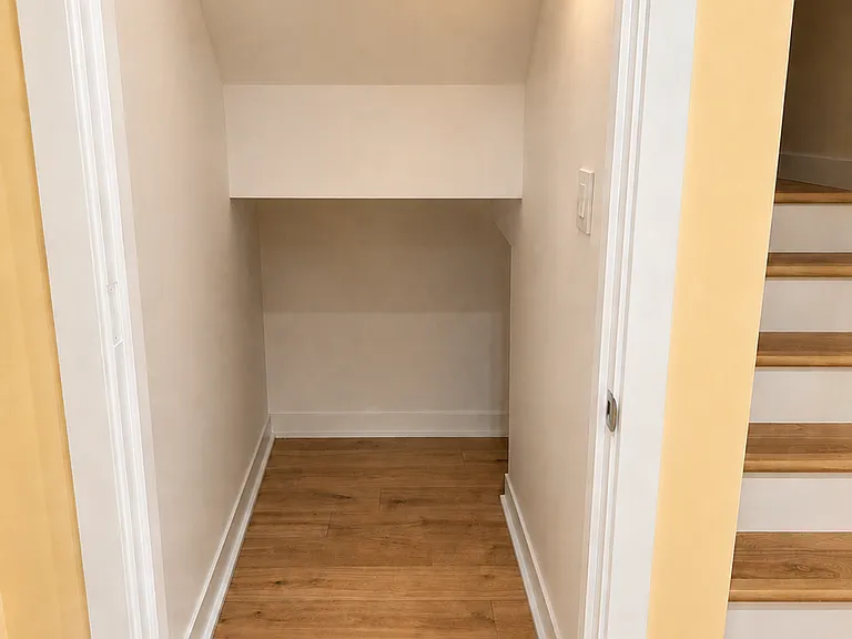 9411 S 200th St — Photo 14