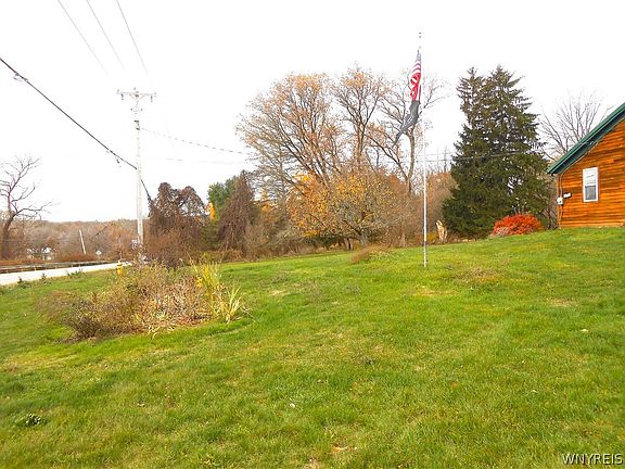 4th image of 10446 Alexander Rd