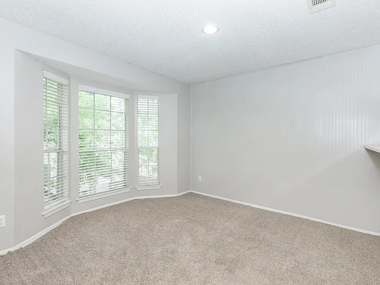 12148 Jollyville Rd — Photo 108
