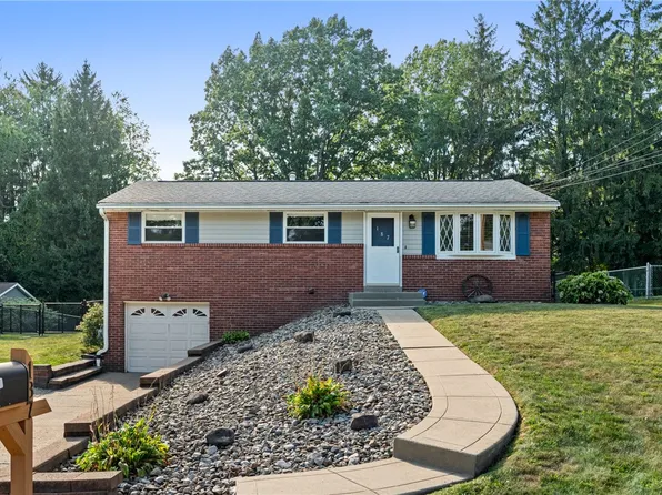 187 Rosemont Dr, Coraopolis, PA 15108