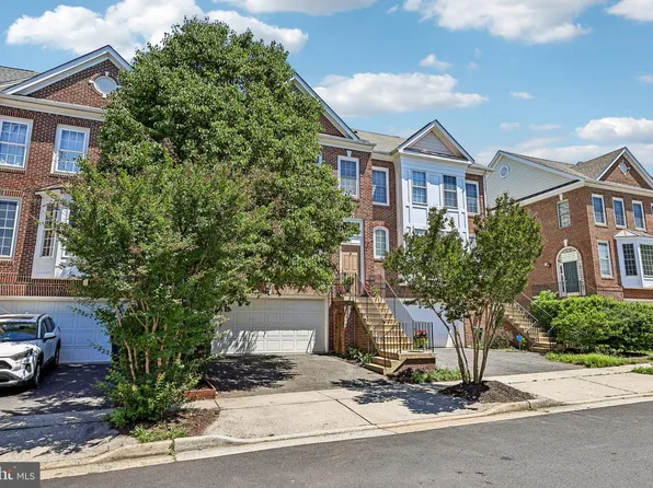 26071 Nimbleton Sq, Chantilly, VA 20152