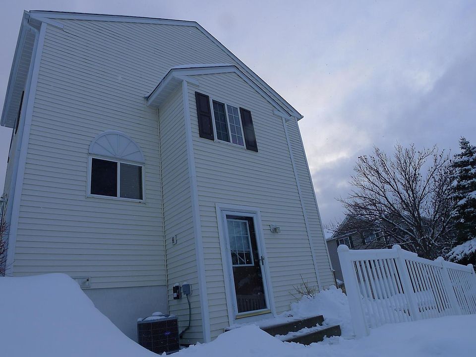 1st image of 15536 Foghorn Ln #49