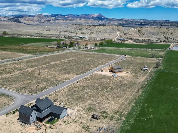 330 E 50 S, Tropic, UT 84776