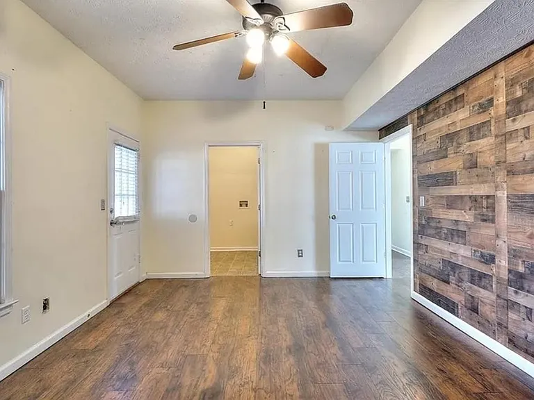 1280 Shamrock Hill Cir — Photo 16