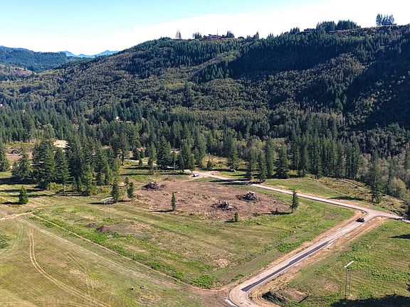 2nd image of 347 Sawmill Rd #1