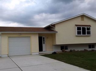 8 Needleleaf Dr, Newark, DE 19702