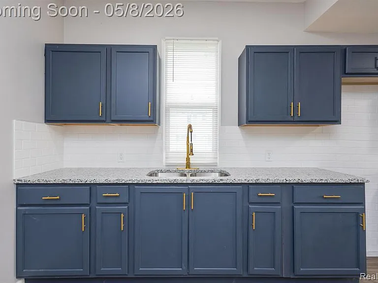 120 Woodland St — Photo 12