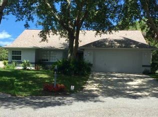 8 Carlson Ct, Palm Coast, FL 32137