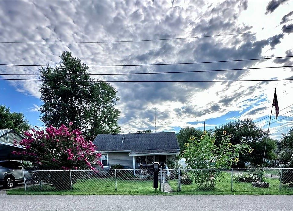 1st image of 4007 7th Ave