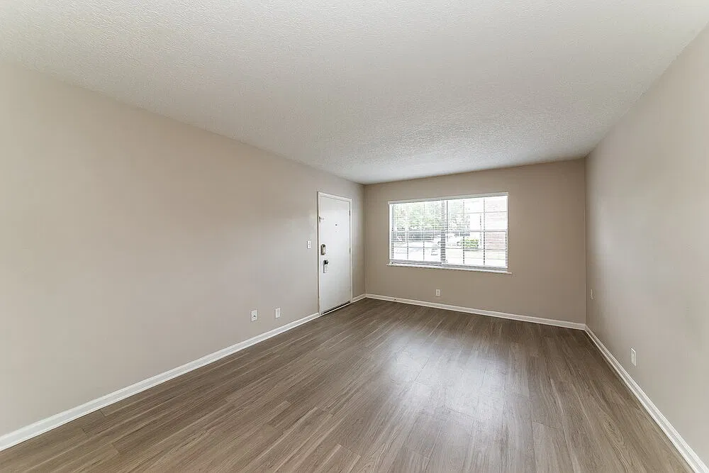 2 bed, 1.0 bath, 851 sqft, $1,645 — Photo 4
