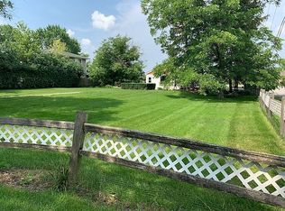 15W765 80th St, Burr Ridge, IL 60527