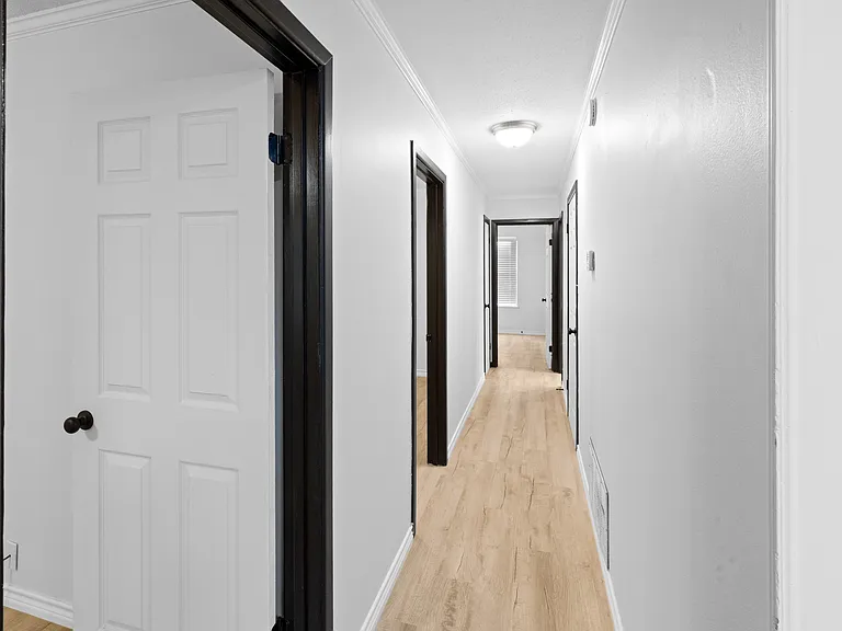 417 Carroll Ave — Photo 15