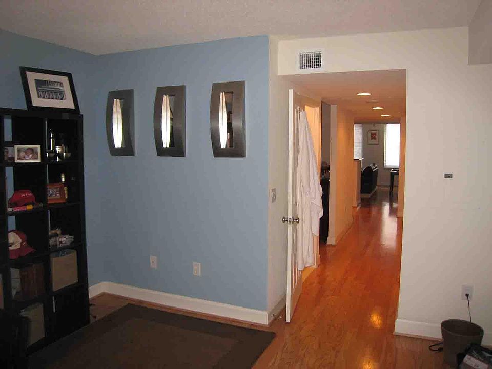 1st image of 1205 N Garfield St APT 501