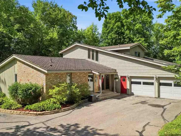 14115 Timber Ln, Waseca, MN 56093