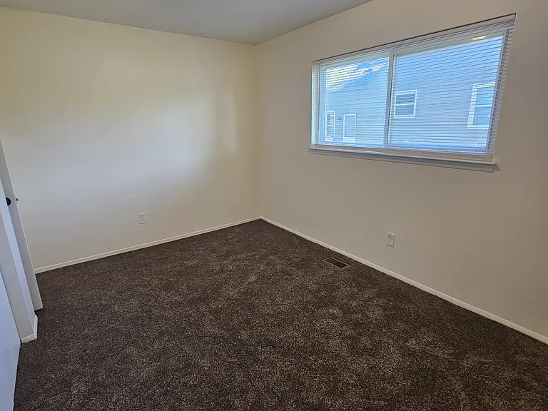 2161 Bacon Ave — Photo 5