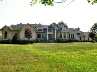 2 Meyers Ln, Warren, NJ 07059