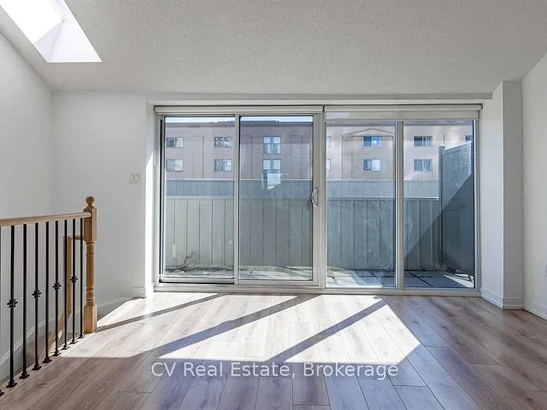 1410 Dupont St #412 — Photo 3