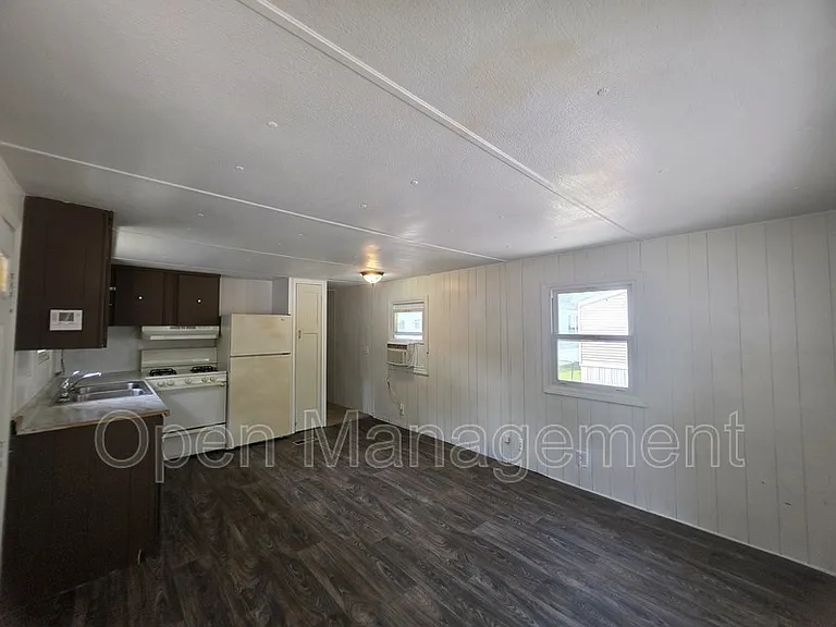 2668 Chateau Dr #11 — Photo 11